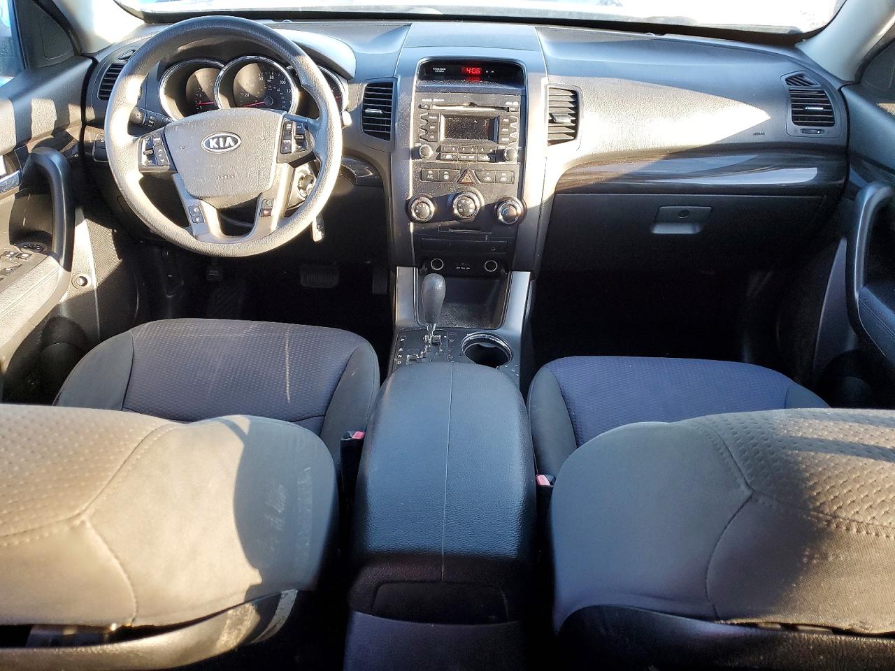 2013 KIA SORENTO LX photo 8