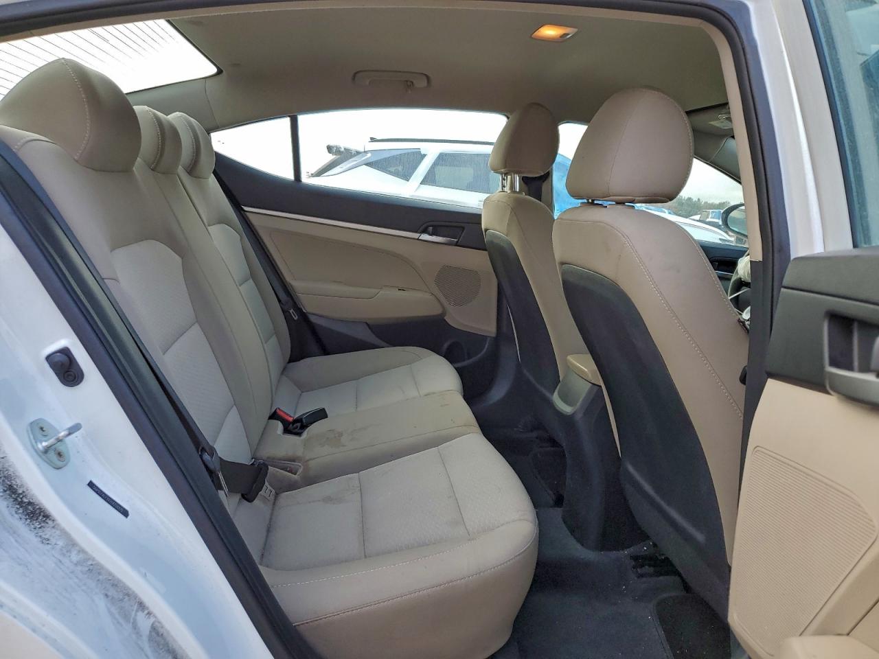 2019 HYUNDAI ELANTRA SE photo 19