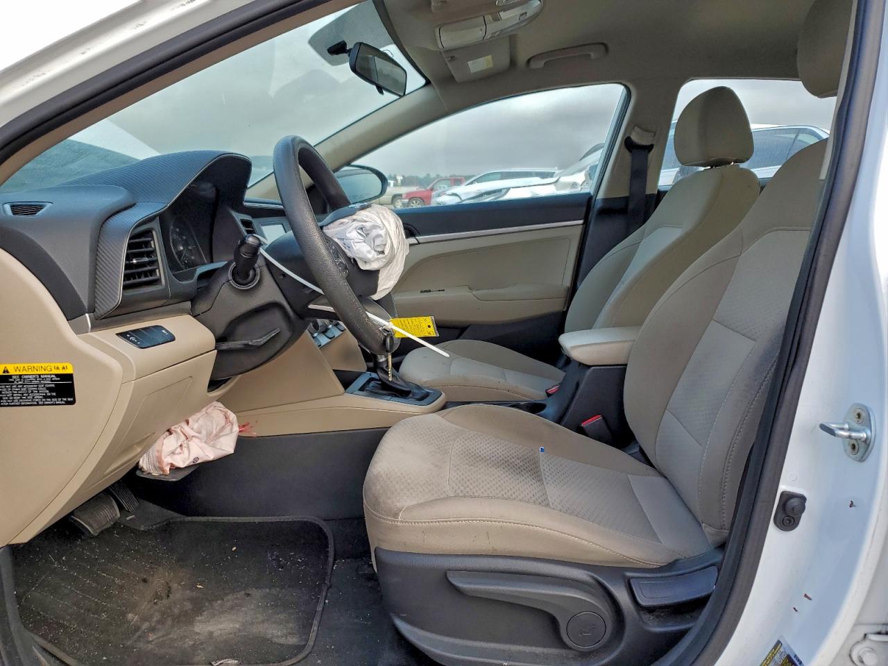 2019 HYUNDAI ELANTRA SE photo 13
