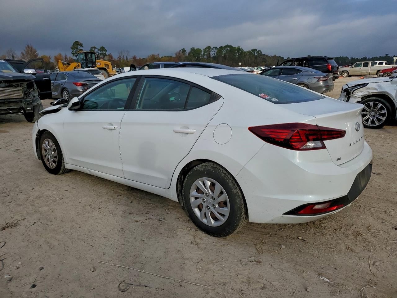 2019 HYUNDAI ELANTRA SE photo 3