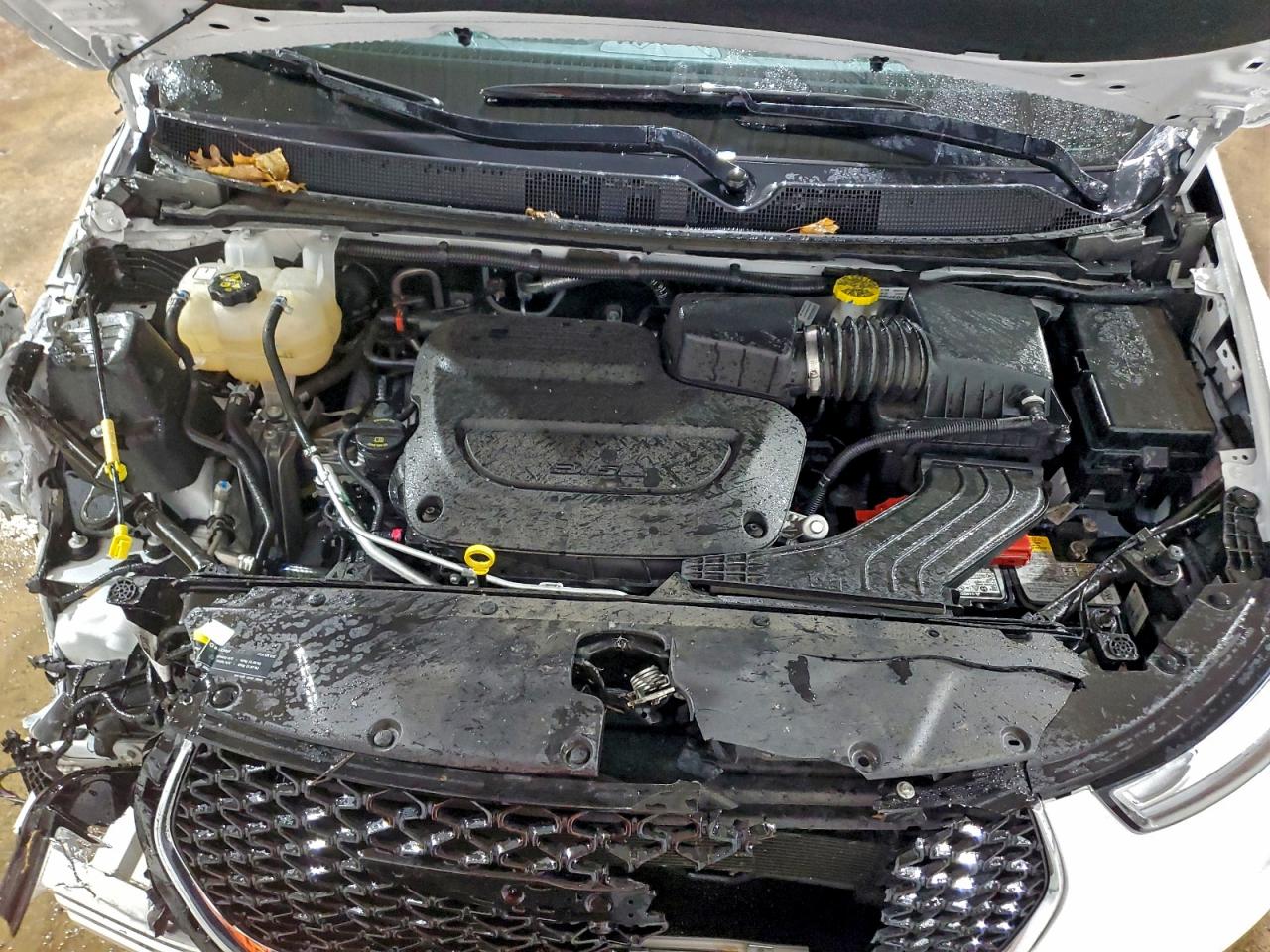 2025 CHRYSLER PACIFICA SELECT photo 12