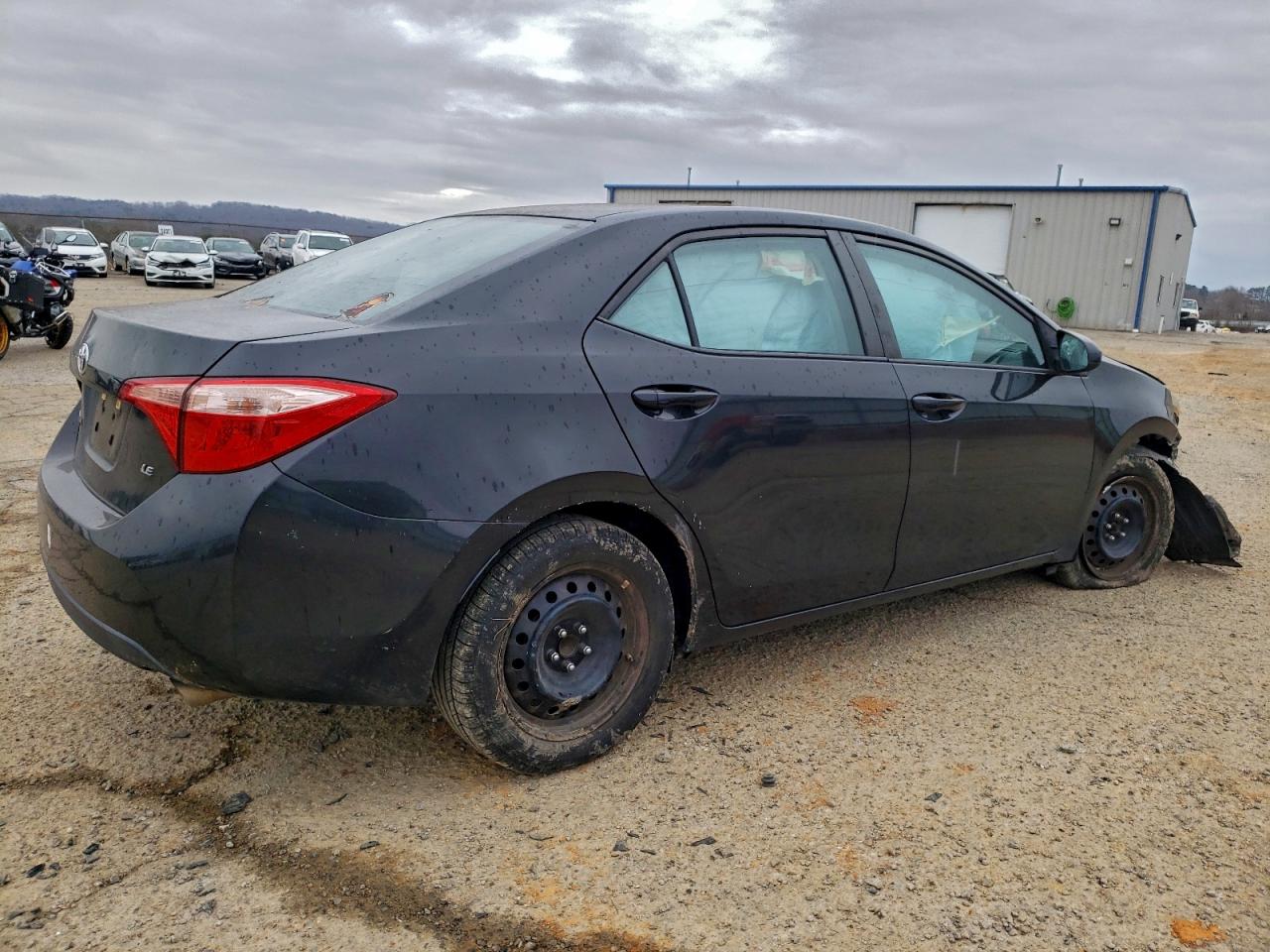 2017 TOYOTA COROLLA L photo 3