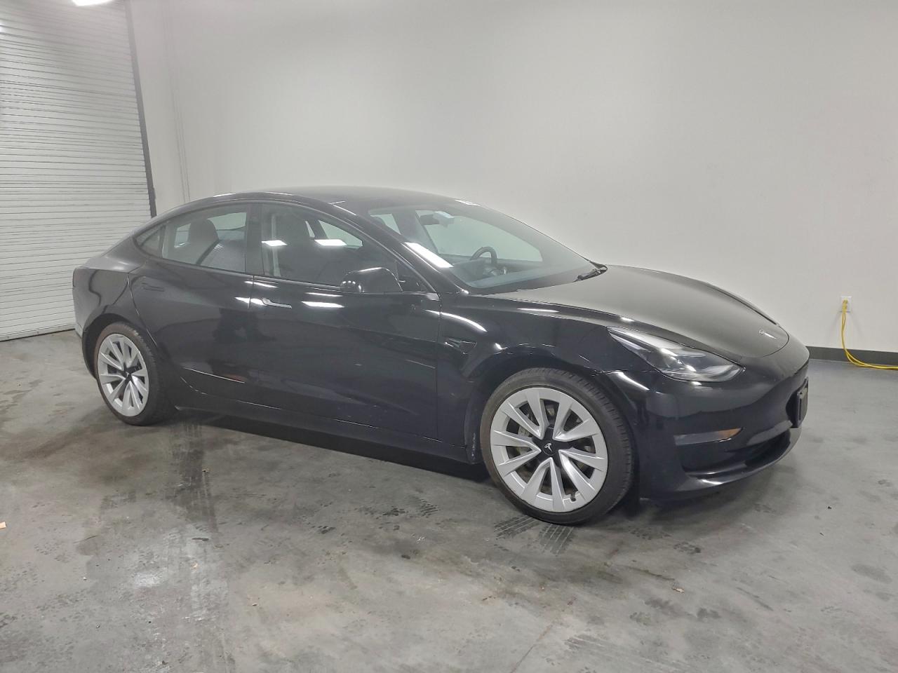 2022 TESLA MODEL 3 photo 4