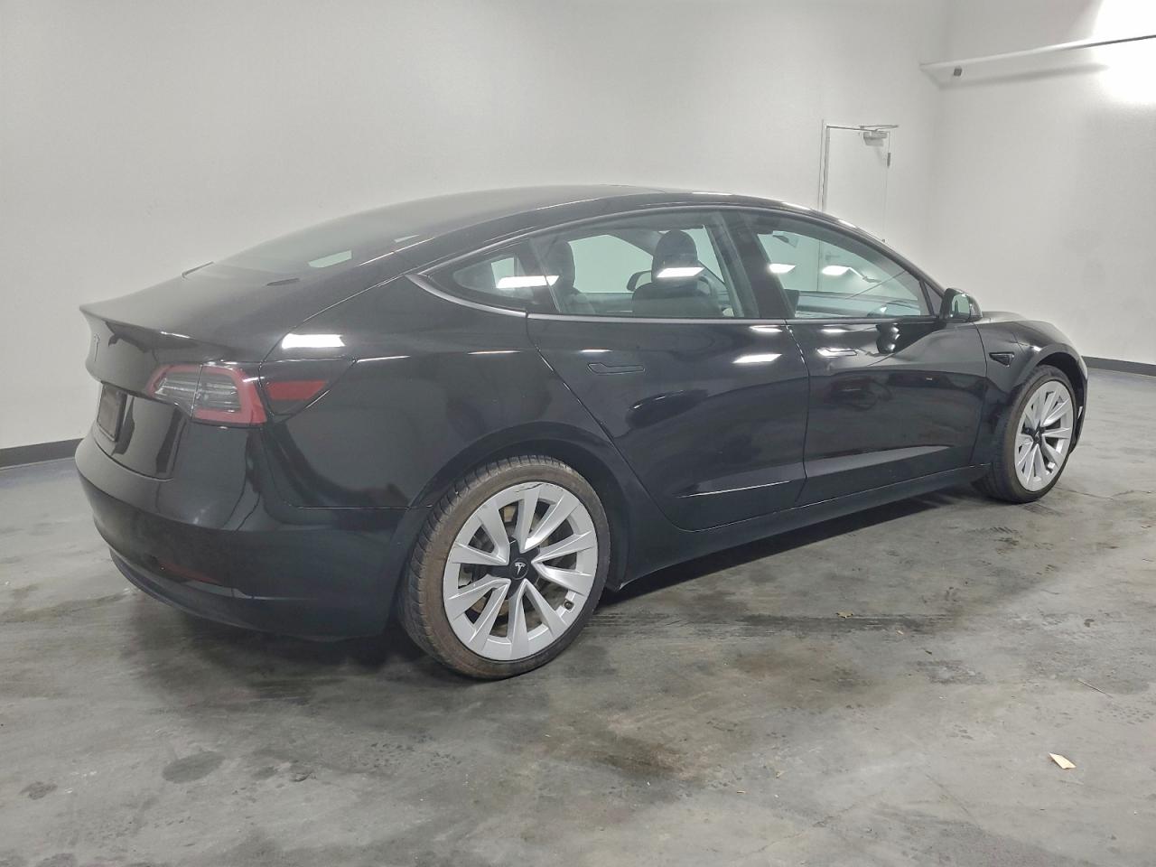 2022 TESLA MODEL 3 photo 3