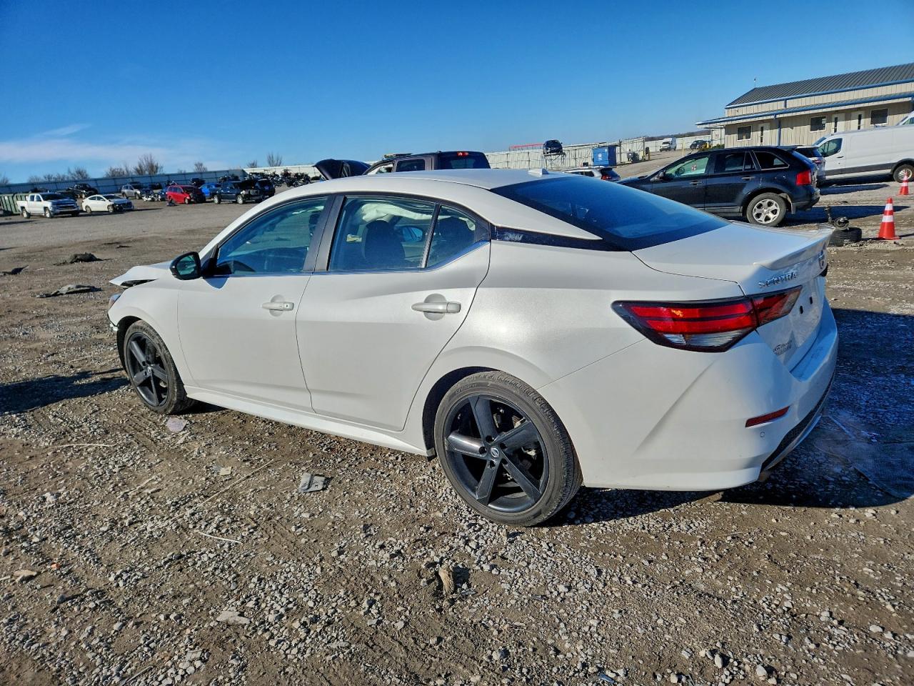 2022 NISSAN SENTRA SR photo 2