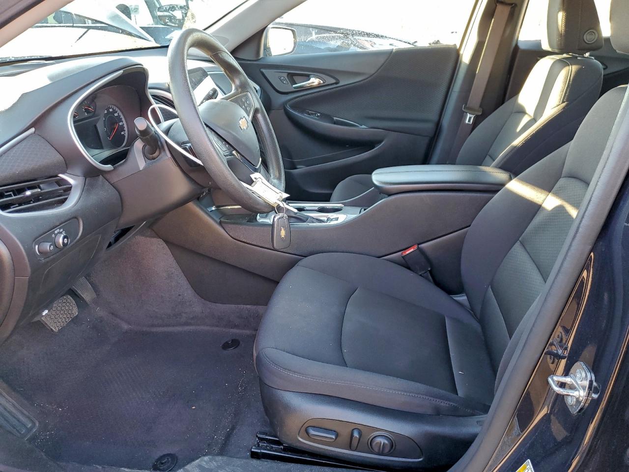 2023 CHEVROLET MALIBU LT photo 7