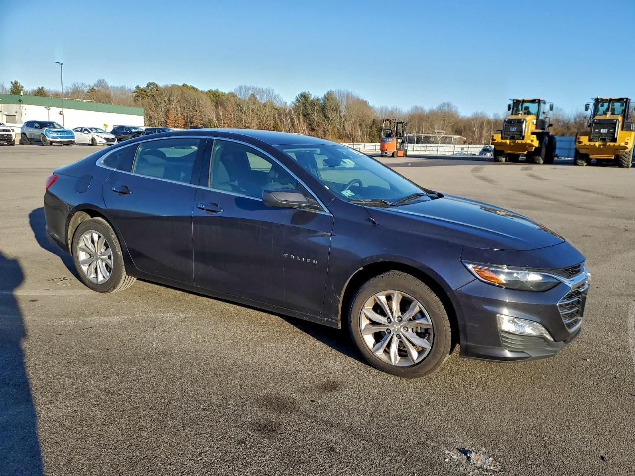 2023 CHEVROLET MALIBU LT photo 4