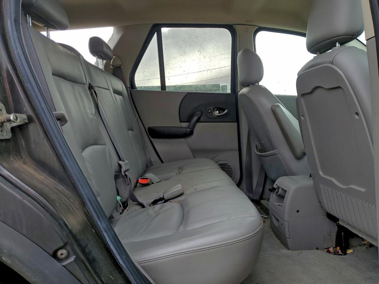 2004 SATURN VUE photo 11