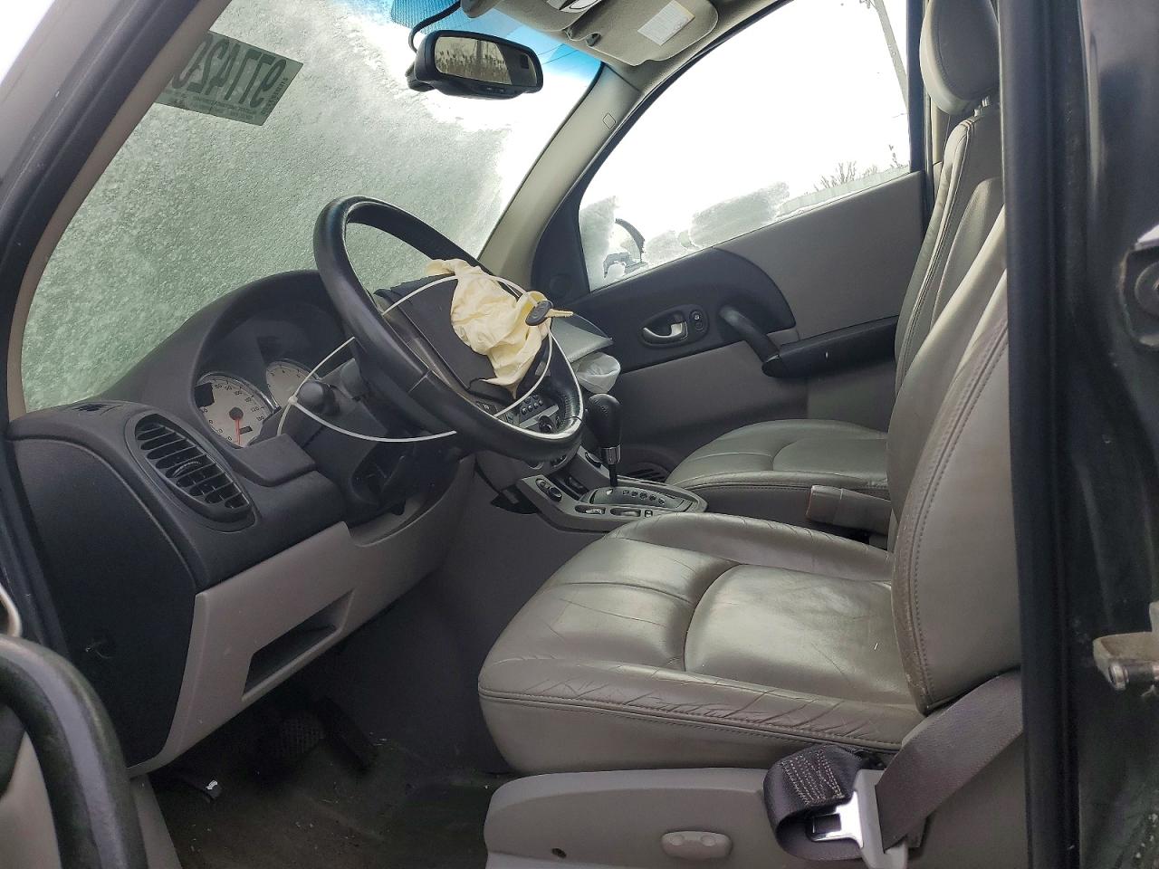 2004 SATURN VUE photo 7
