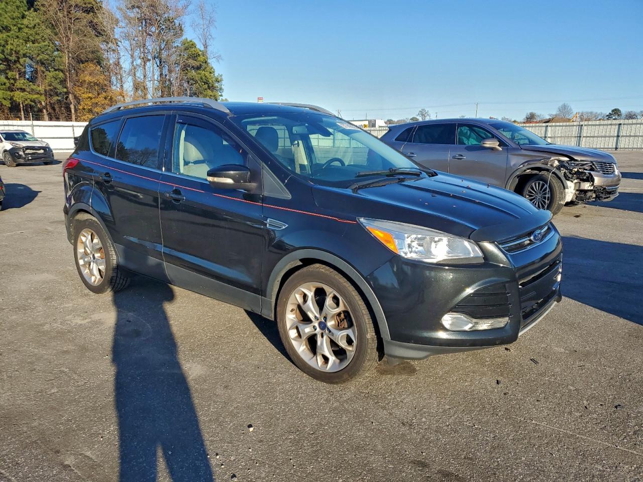2015 FORD ESCAPE TITANIUM photo 4