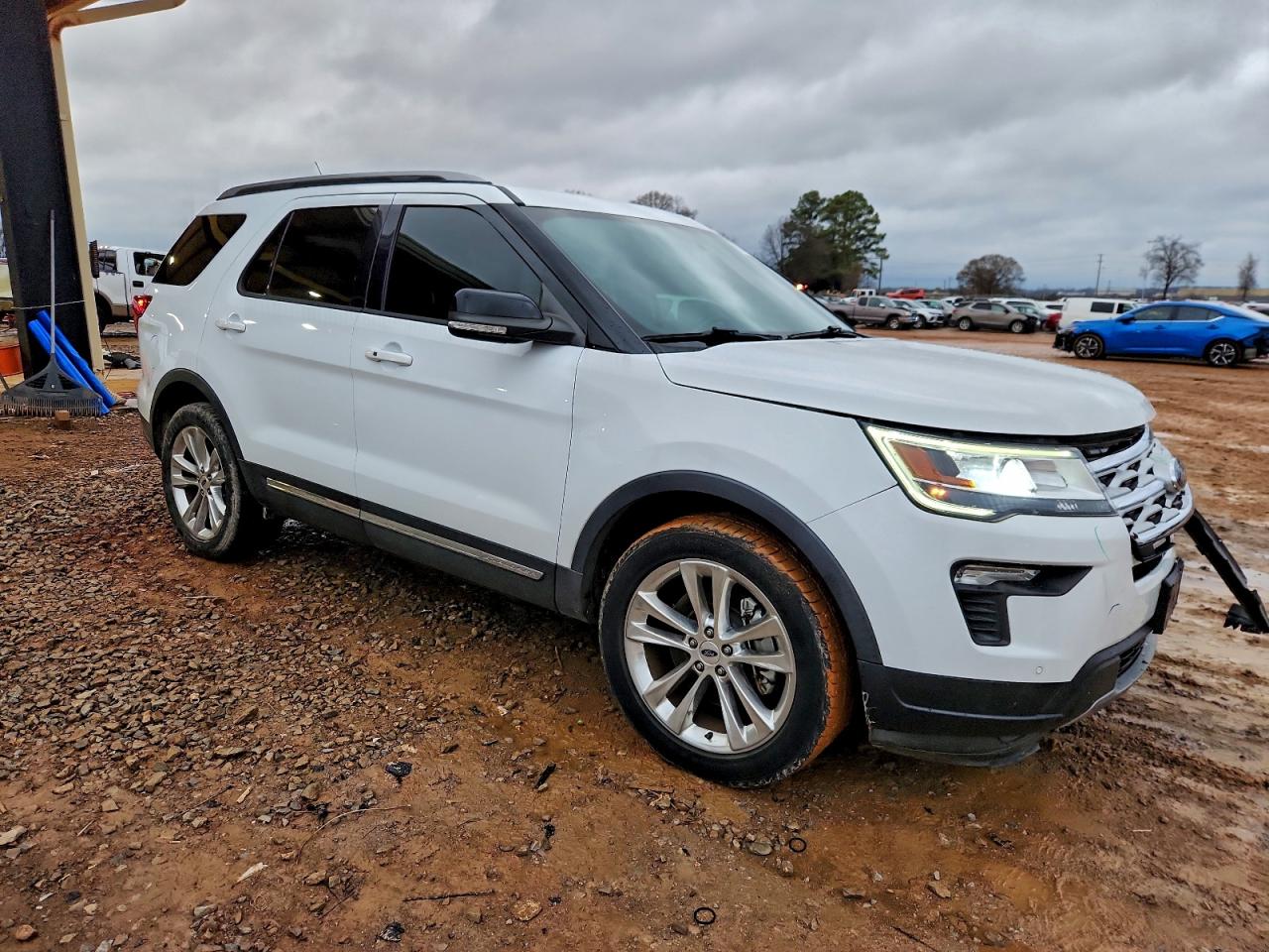 2018 FORD EXPLORER XLT photo 4