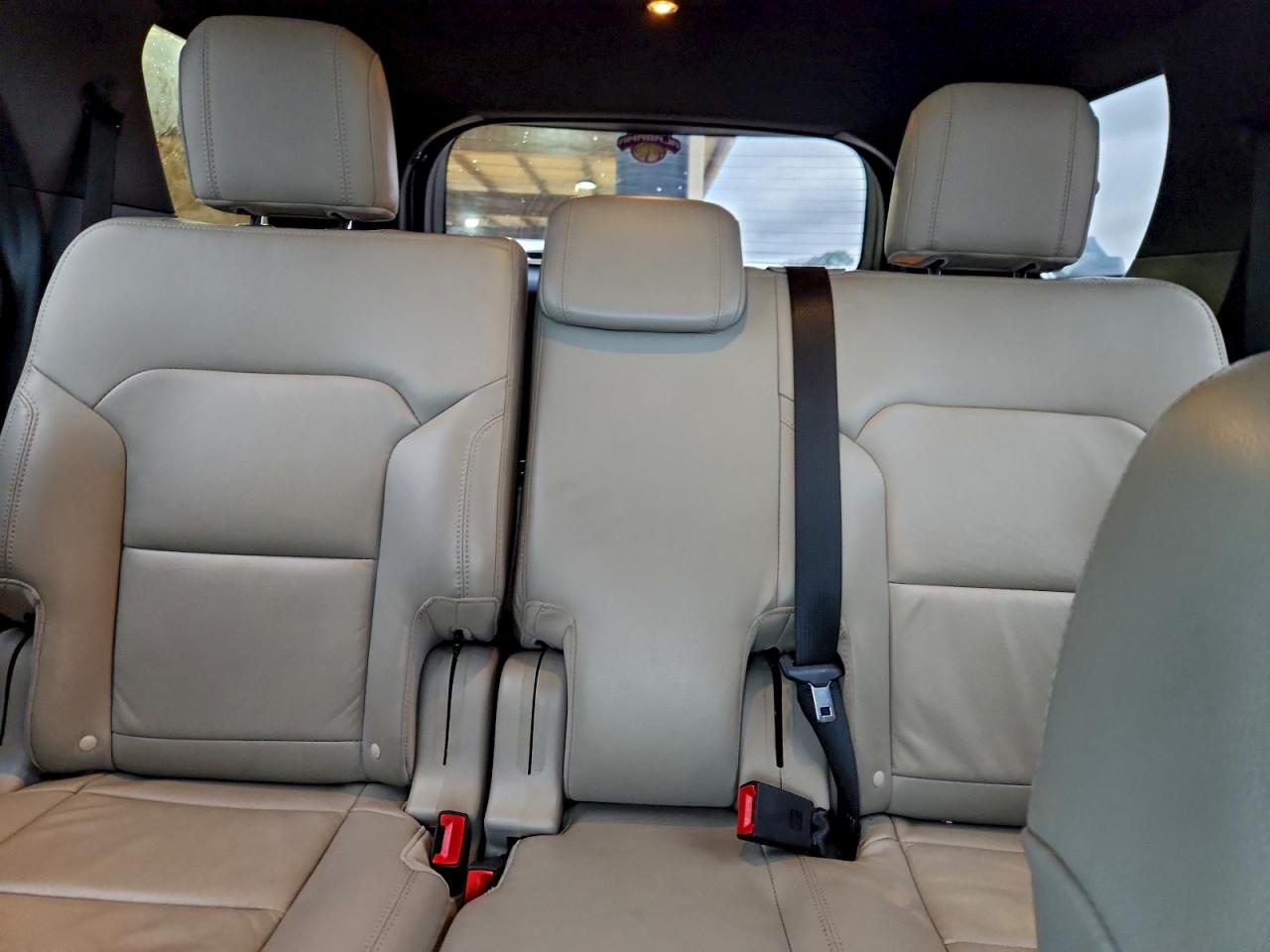 2018 FORD EXPLORER XLT photo 10