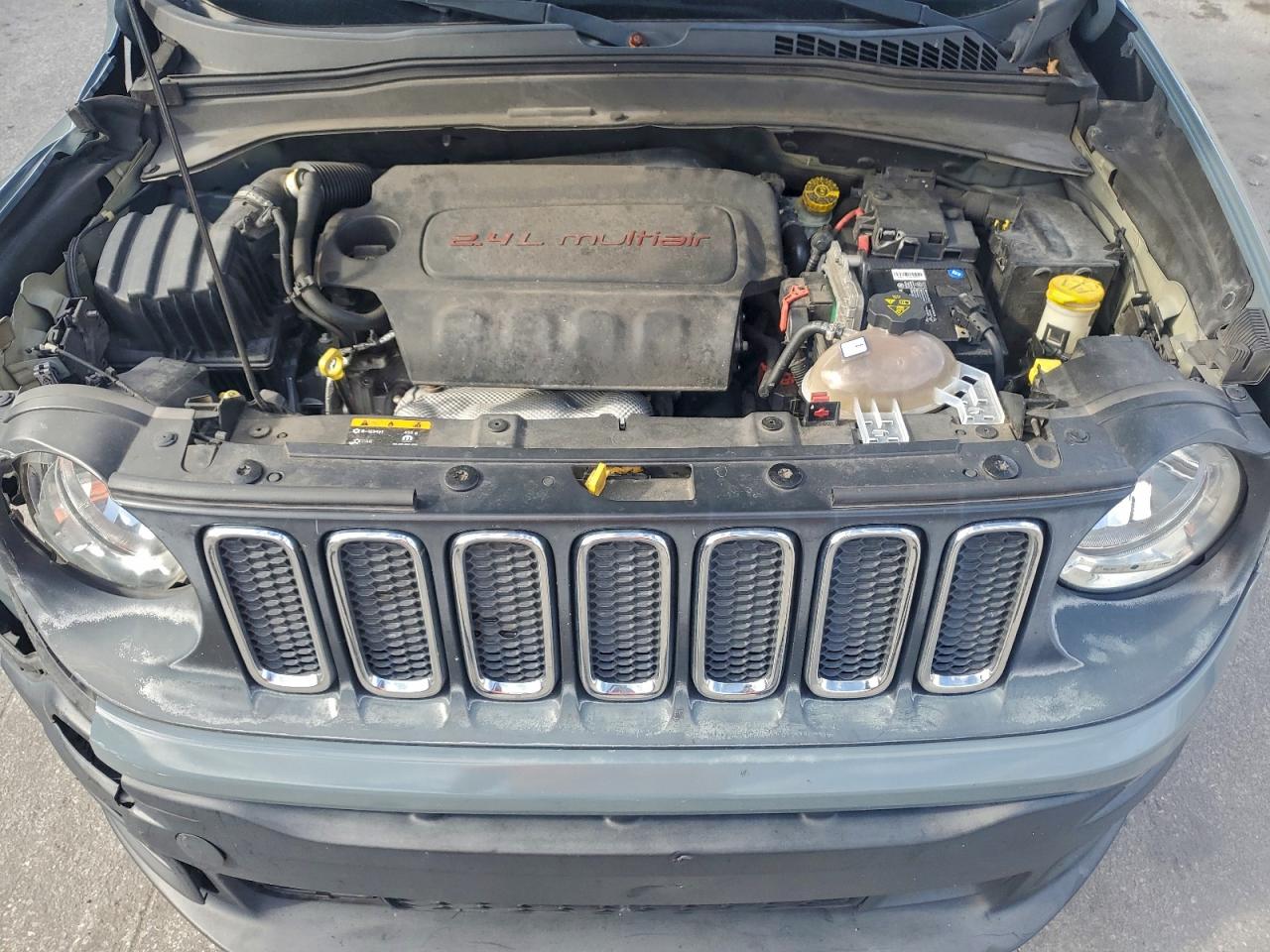 2017 JEEP RENEGADE SPORT photo 12