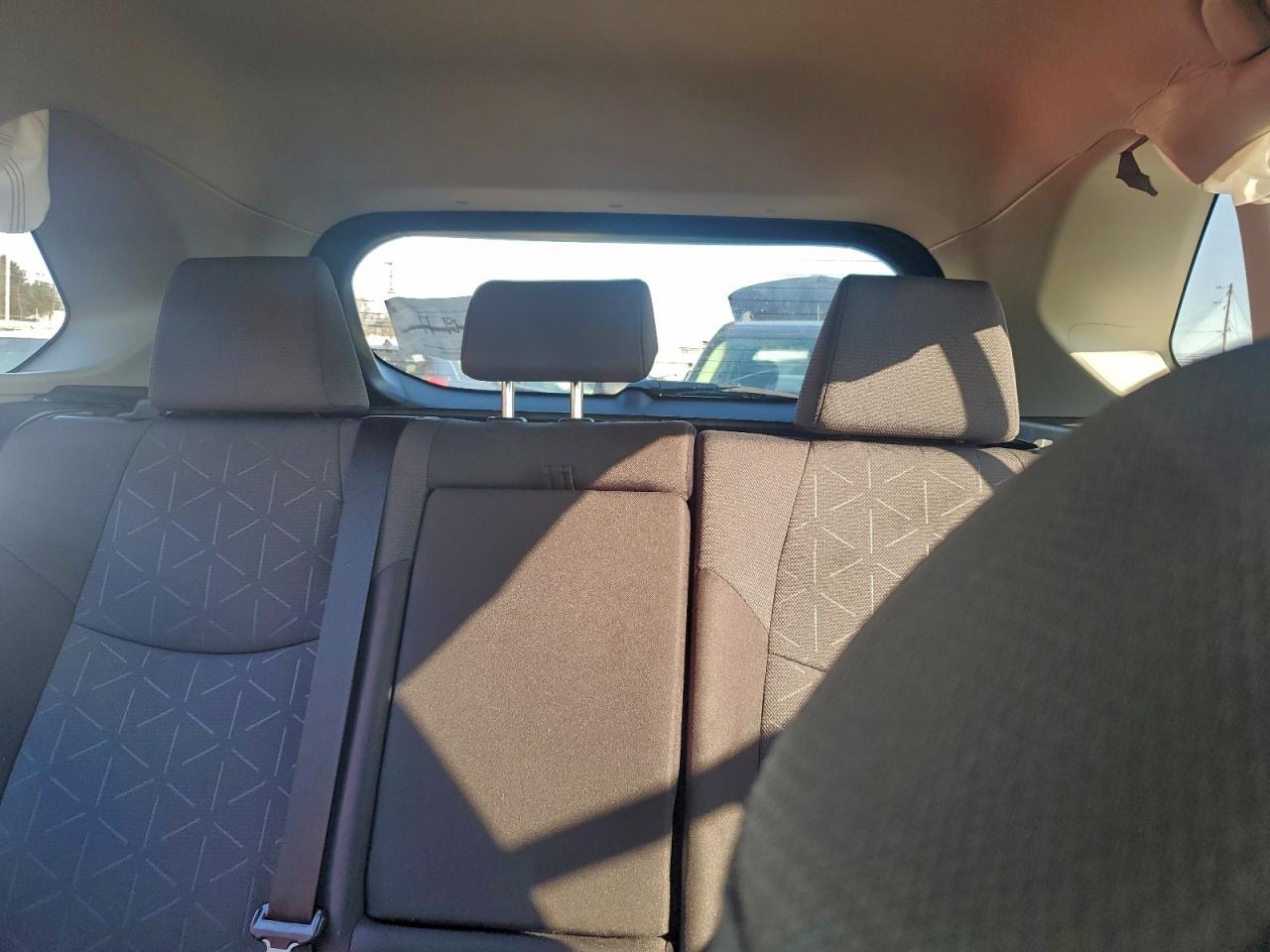 2025 TOYOTA RAV4 XLE photo 10