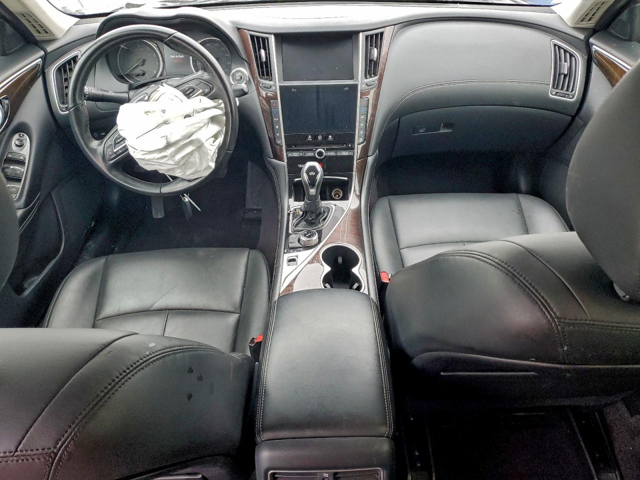 2018 INFINITI Q50 PURE photo 15