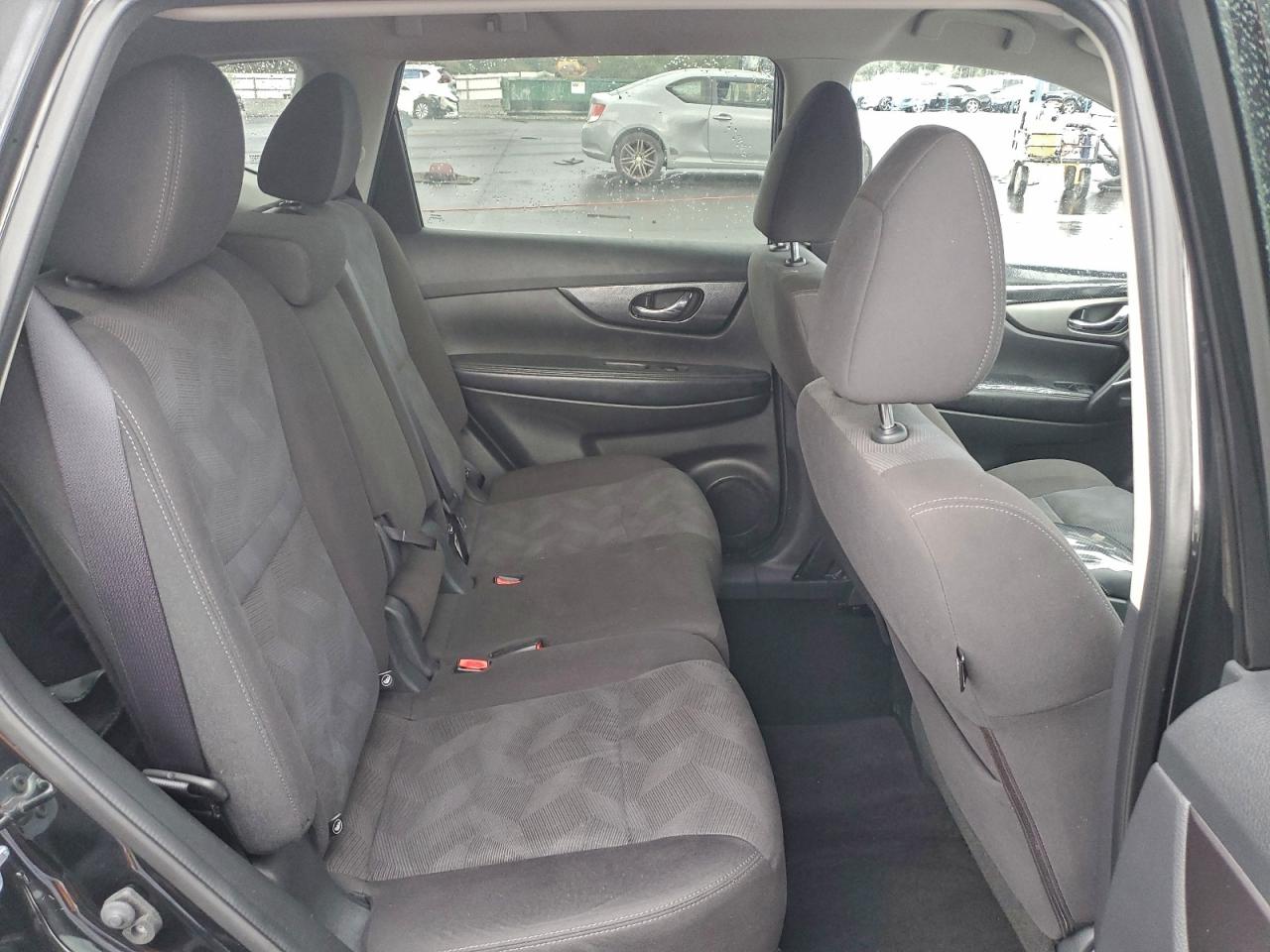 2016 NISSAN ROGUE S photo 11