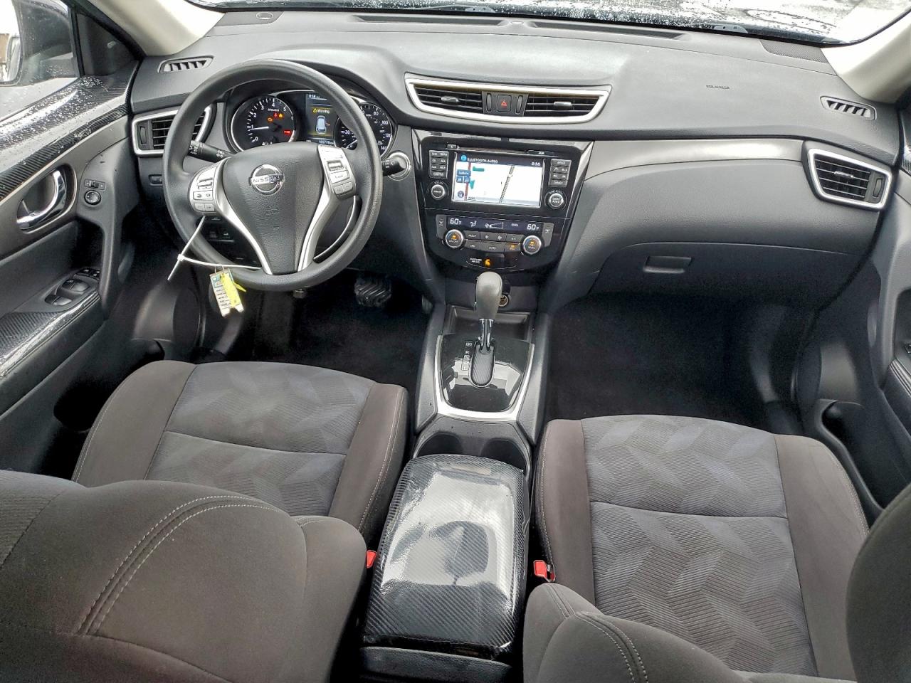2016 NISSAN ROGUE S photo 8