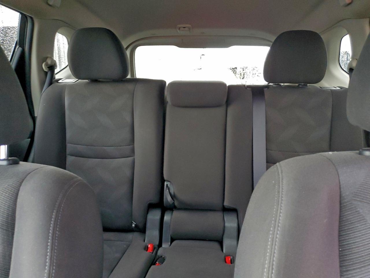 2016 NISSAN ROGUE S photo 10