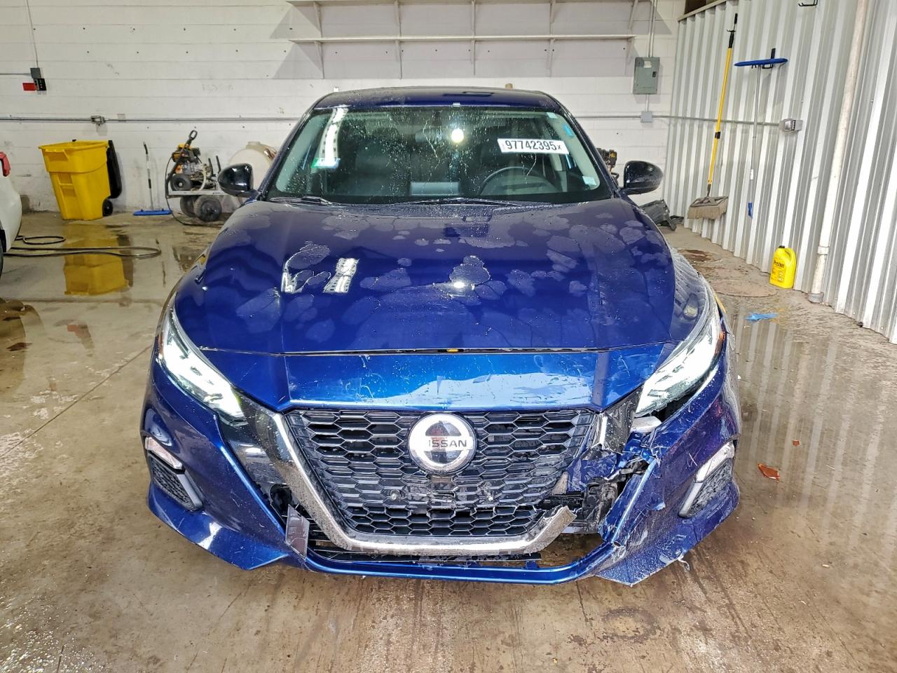 2019 NISSAN ALTIMA 2.5 SR photo 5
