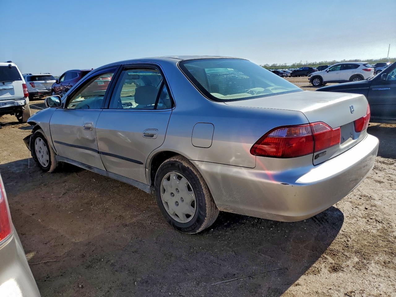 1999 HONDA ACCORD LX photo 2