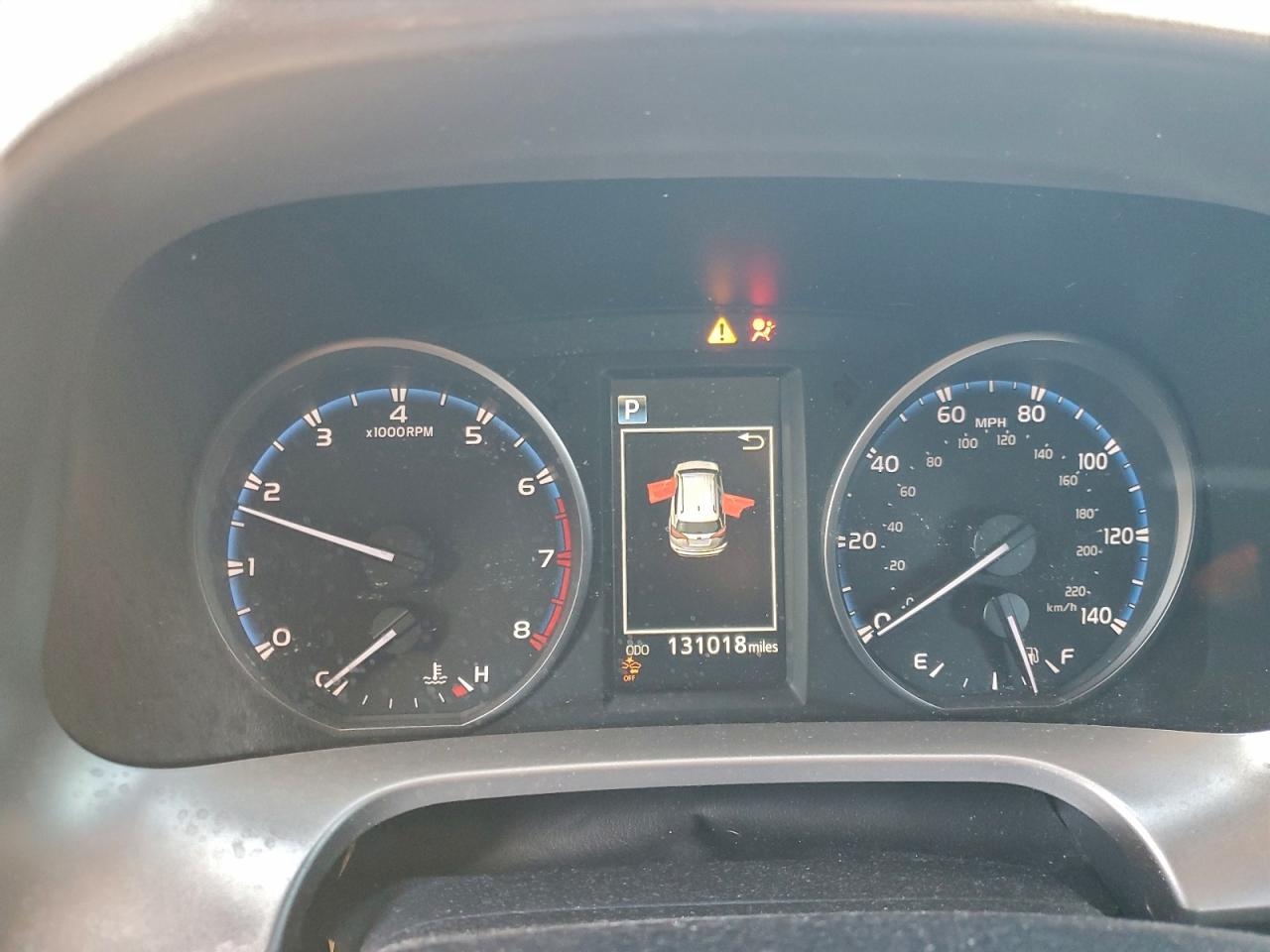 2017 TOYOTA RAV4 XLE photo 9