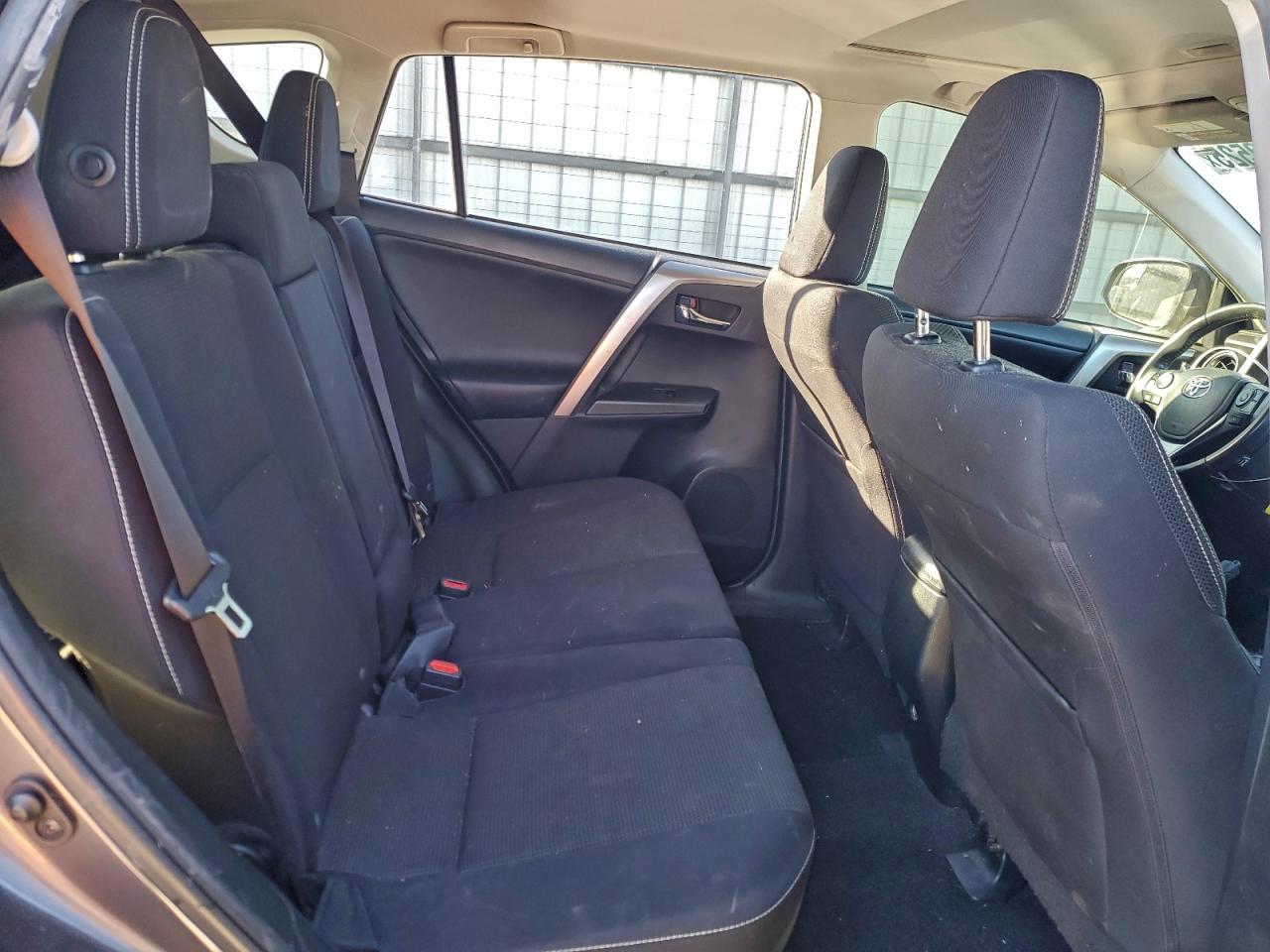 2017 TOYOTA RAV4 XLE photo 11