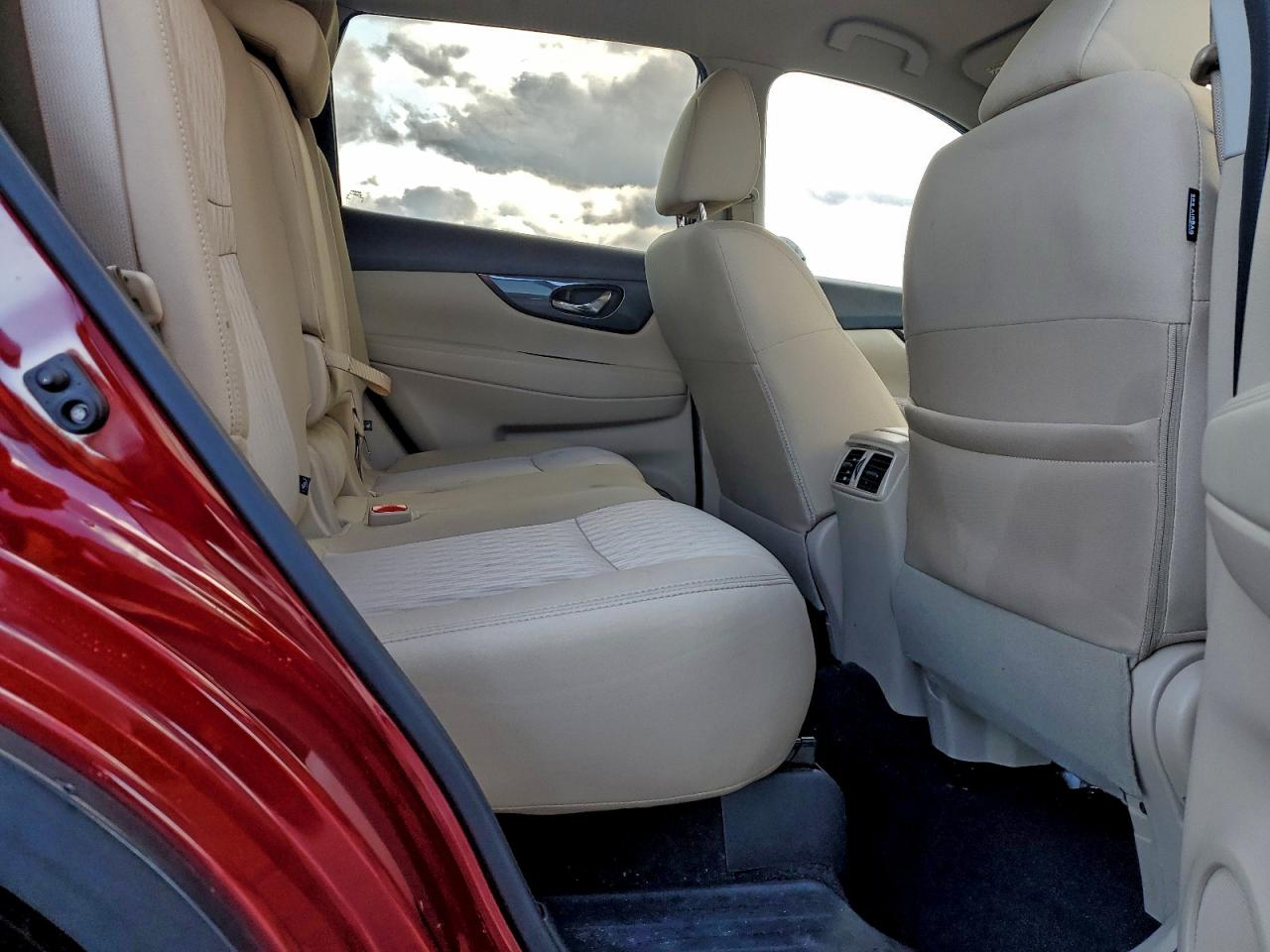 2020 NISSAN ROGUE S photo 11