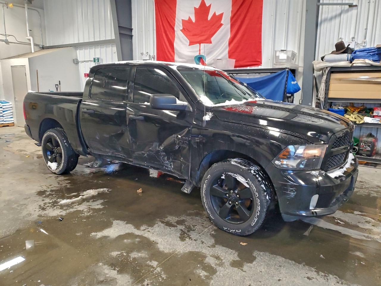 2023 RAM 1500 CLASSIC TRADESMAN photo 4