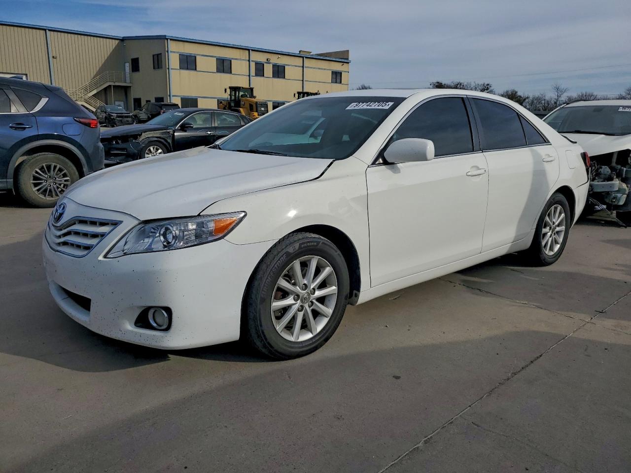 2011 TOYOTA CAMRY