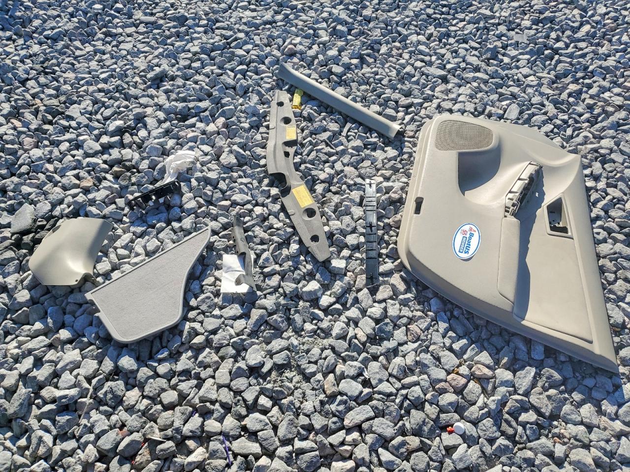 2013 TOYOTA PRIUS photo 12