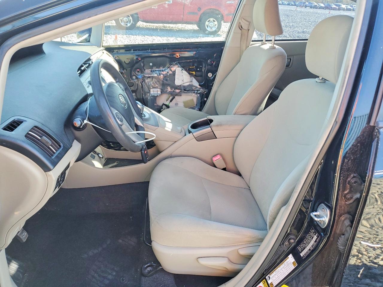 2013 TOYOTA PRIUS photo 7