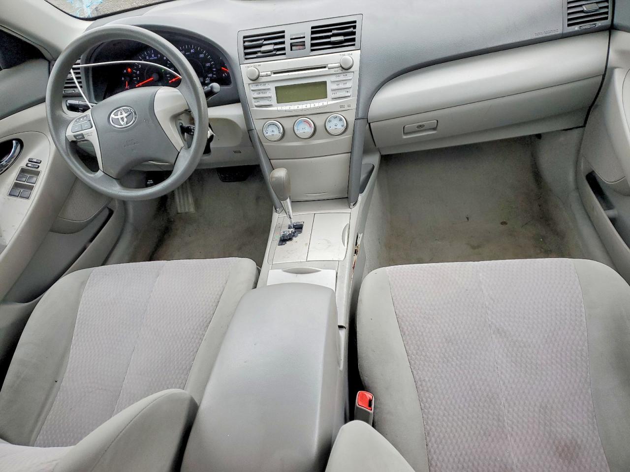 2011 TOYOTA CAMRY BASE photo 8