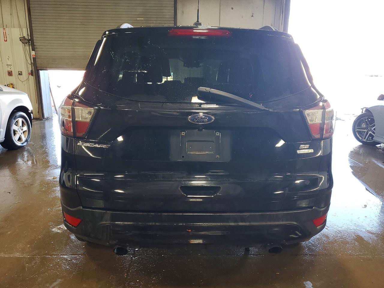2017 FORD ESCAPE SE photo 6