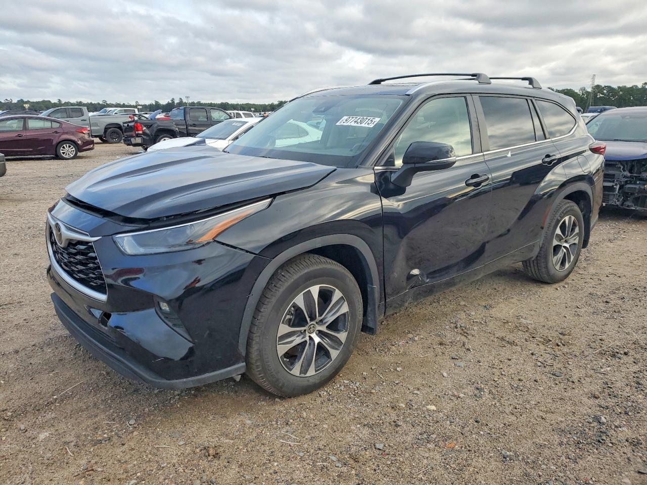 2024 TOYOTA HIGHLANDER