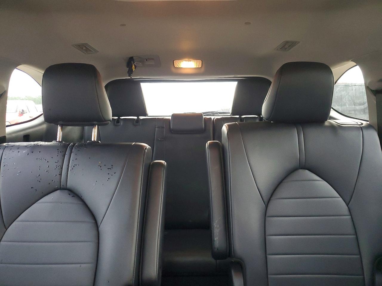 2024 TOYOTA HIGHLANDER LE photo 10
