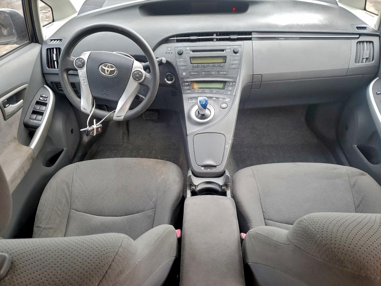 2011 TOYOTA PRIUS photo 15