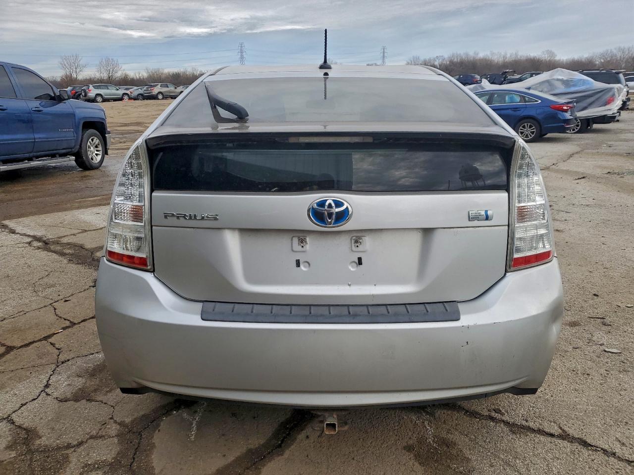 2011 TOYOTA PRIUS photo 11