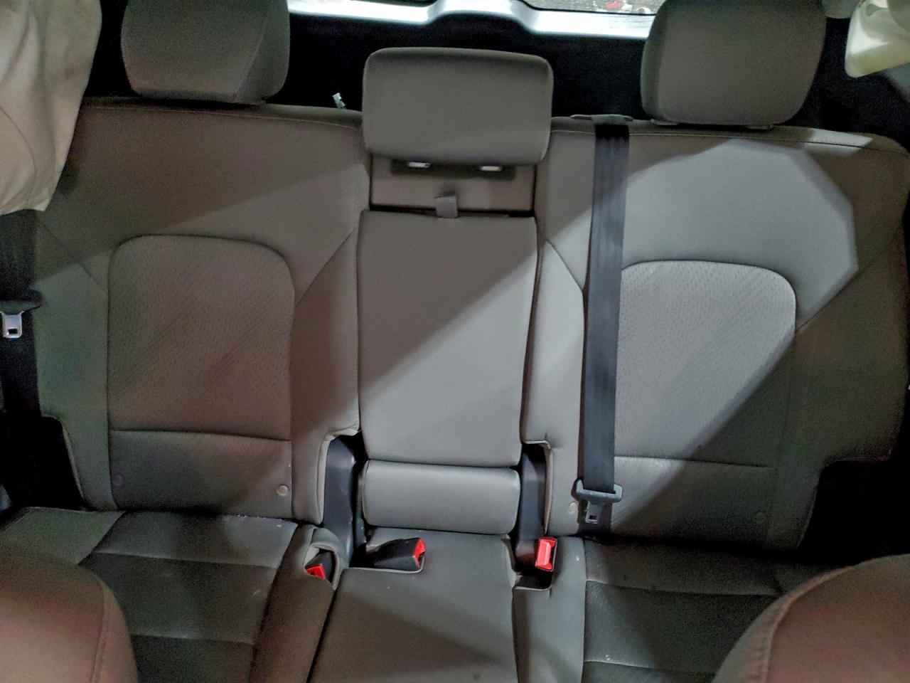 2016 HYUNDAI SANTA FE SPORT 2.4L photo 10