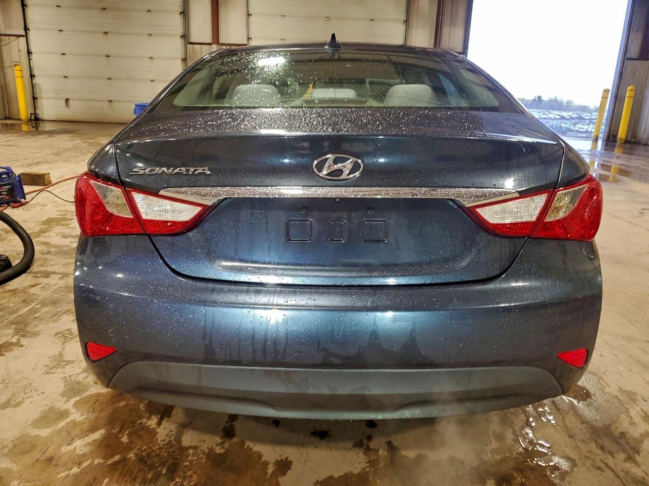 2014 HYUNDAI SONATA GLS photo 6