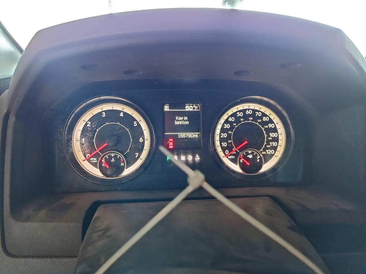 2016 RAM 1500 ST photo 9