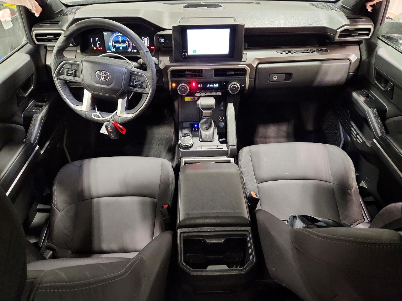 2025 TOYOTA TACOMA DOUBLE CAB photo 8