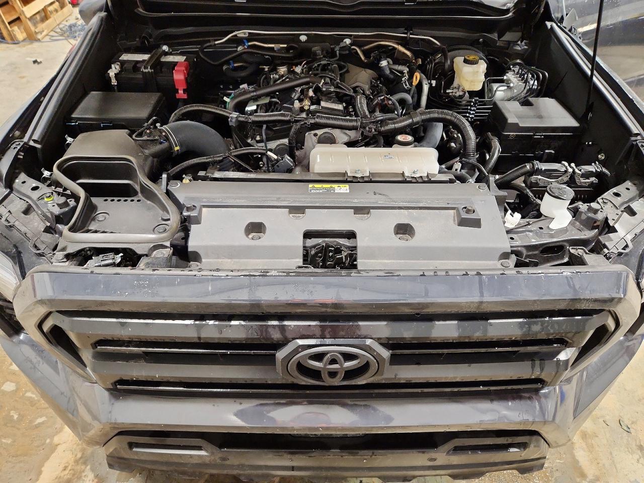 2025 TOYOTA TACOMA DOUBLE CAB photo 11