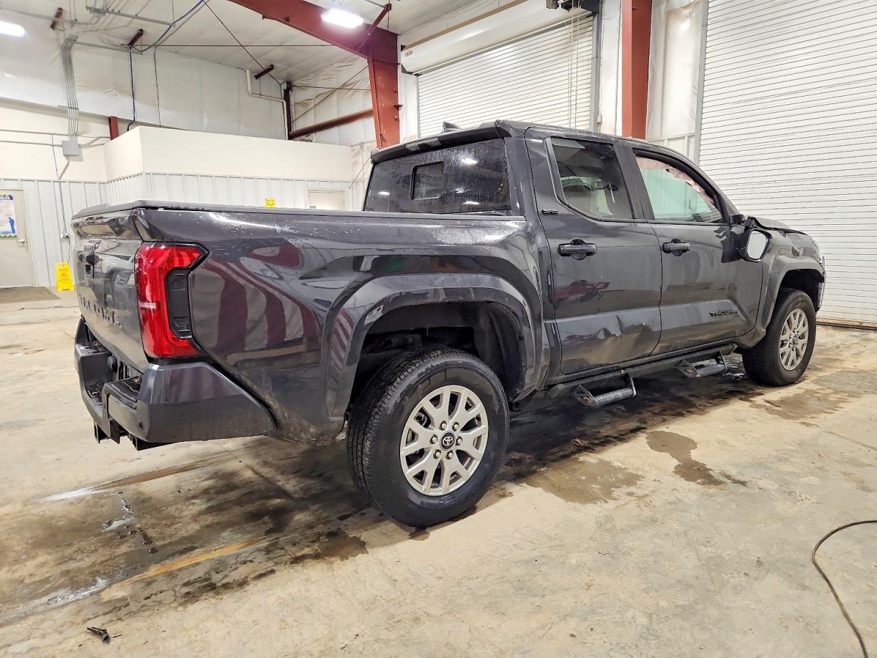 2025 TOYOTA TACOMA DOUBLE CAB photo 3