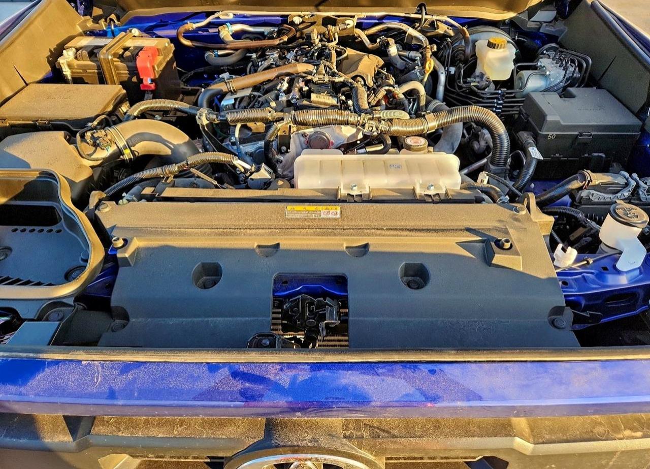 2025 TOYOTA TACOMA DOUBLE CAB photo 11