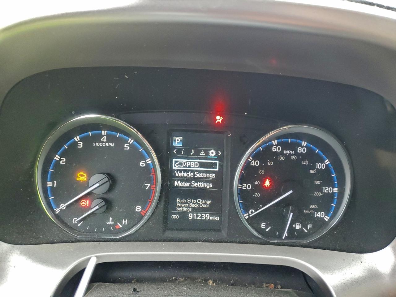 2016 TOYOTA RAV4 XLE photo 9