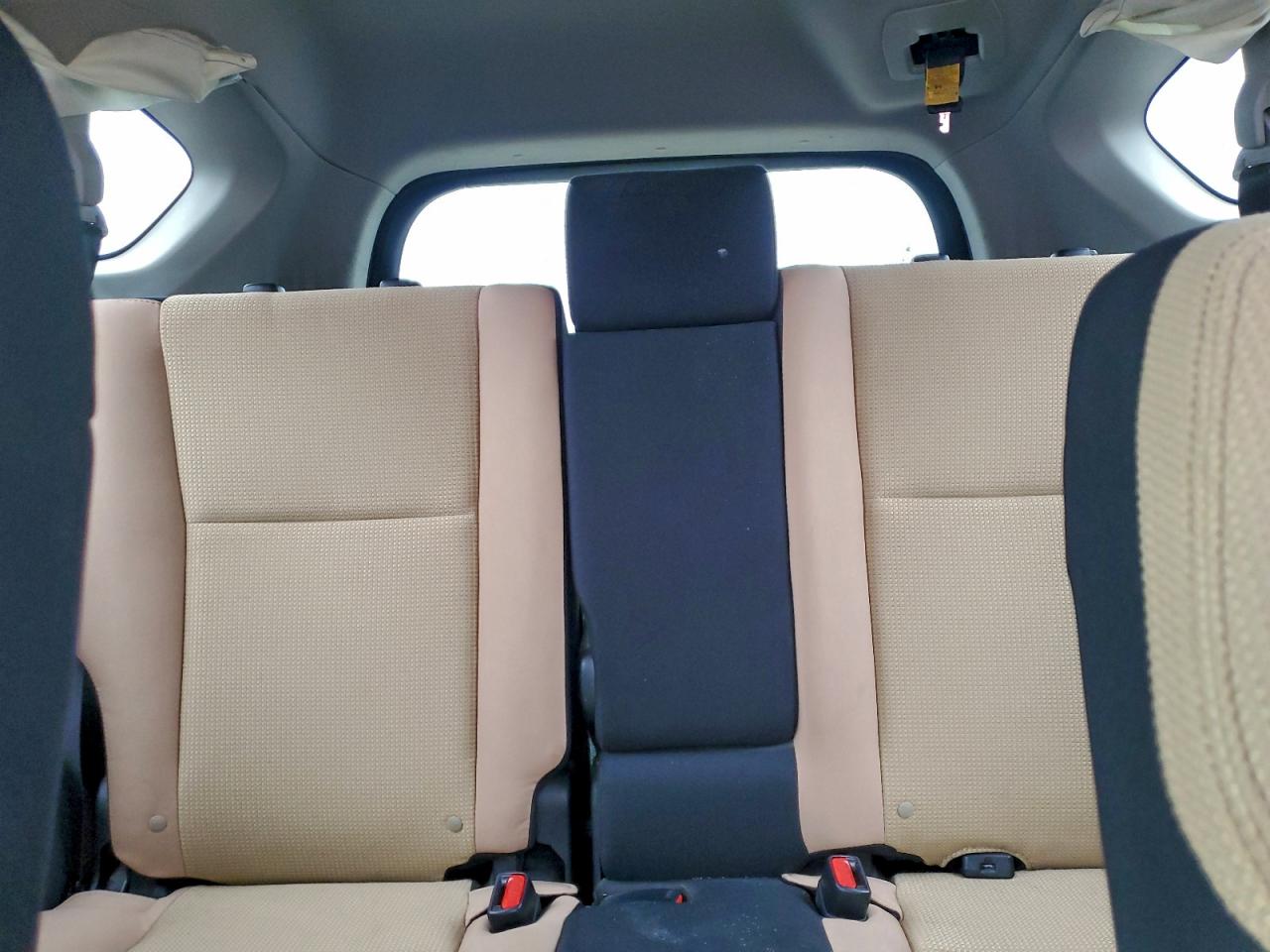 2016 TOYOTA RAV4 XLE photo 10