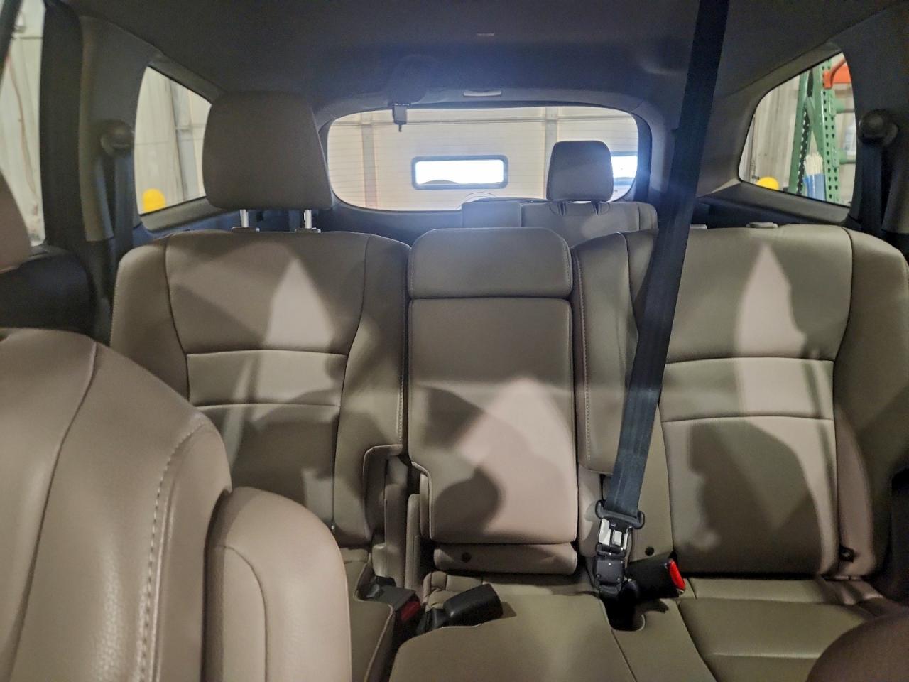 2016 HONDA PILOT EXL photo 10