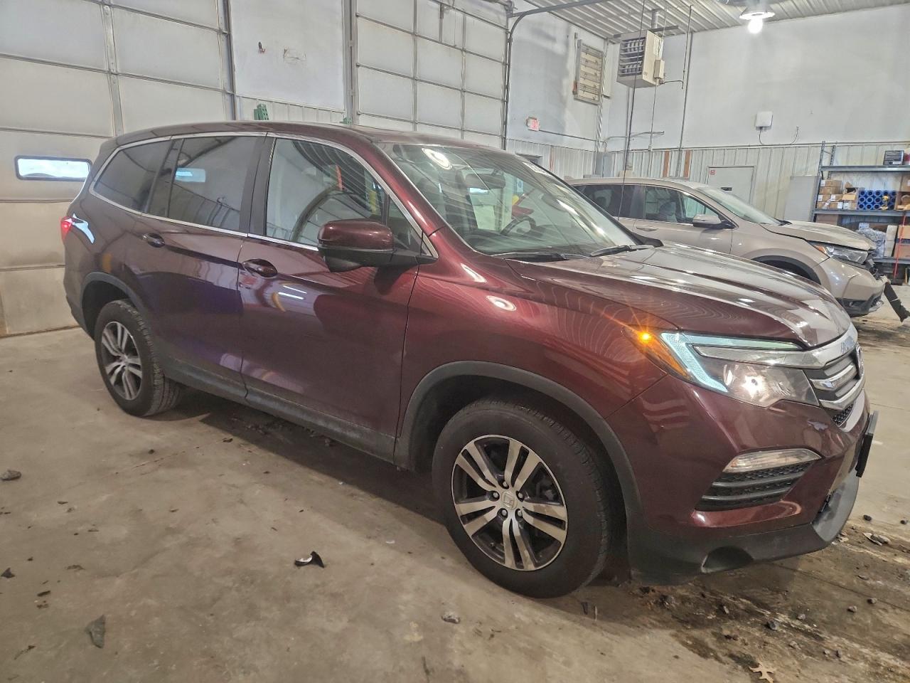 2016 HONDA PILOT EXL photo 4