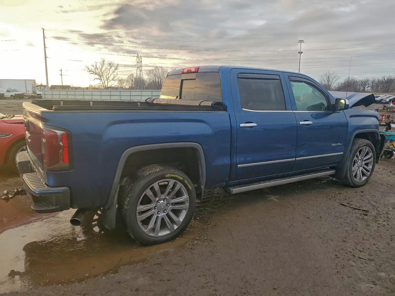 2017 GMC SIERRA K1500 DENALI photo 3