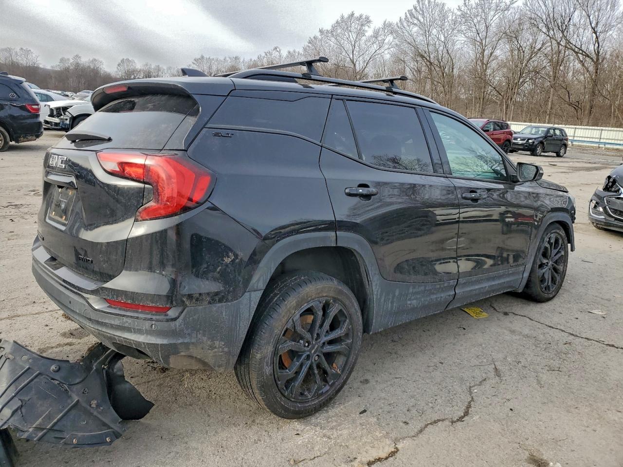 2019 GMC TERRAIN SLT photo 3